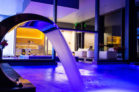 Unica SPA cascate a lama esterne