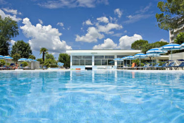 Parco e Piscina esterna